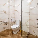 Апартамент Metalex Garden 2bdrm Luxury Варна