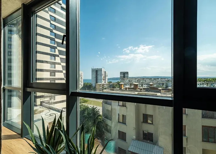 Metalex Garden 2bdrm Luxury * Várna