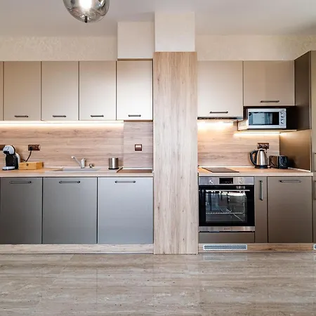 Metalex Garden 2bdrm Luxury Апартамент *