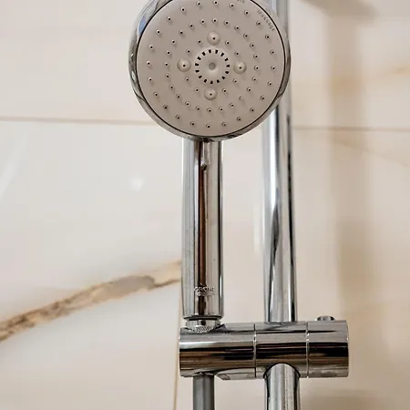 Metalex Garden 2bdrm Luxury 公寓