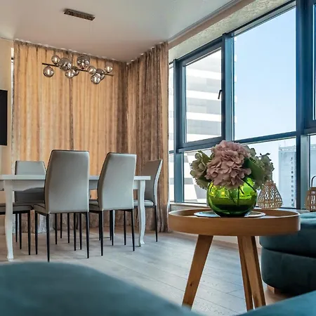 Metalex Garden 2bdrm Luxury Apartment Warna