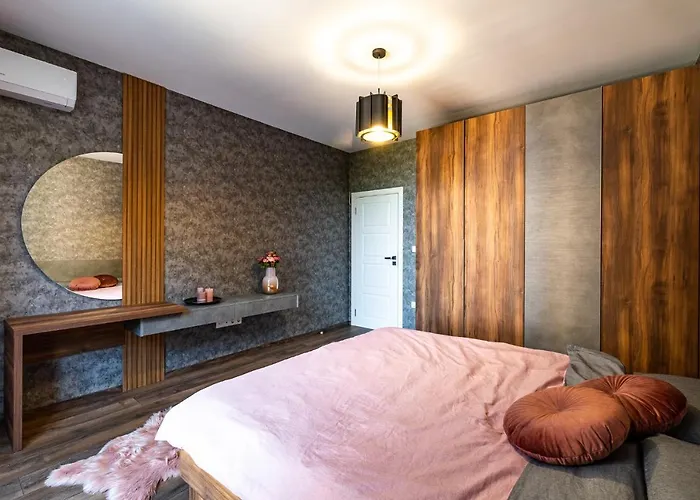 Metalex Garden 2bdrm Luxury Apartment *