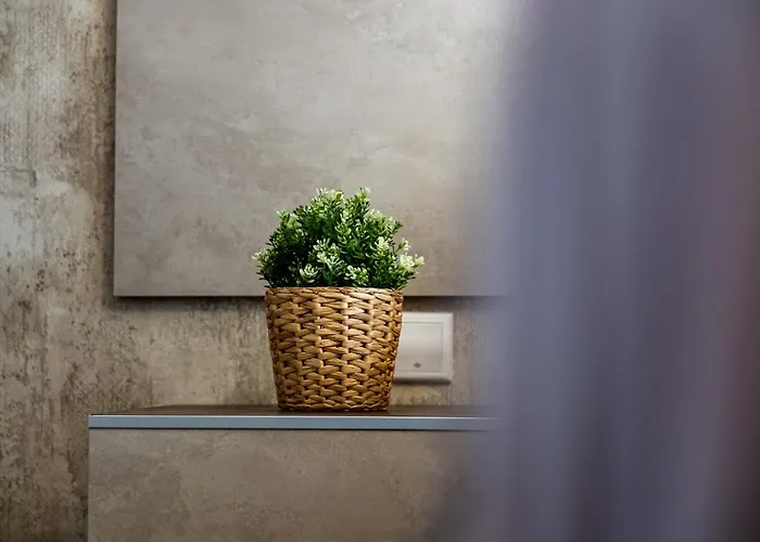 Metalex Garden 2bdrm Luxury *