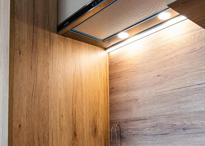 Metalex Garden 2bdrm Luxury * 瓦爾納